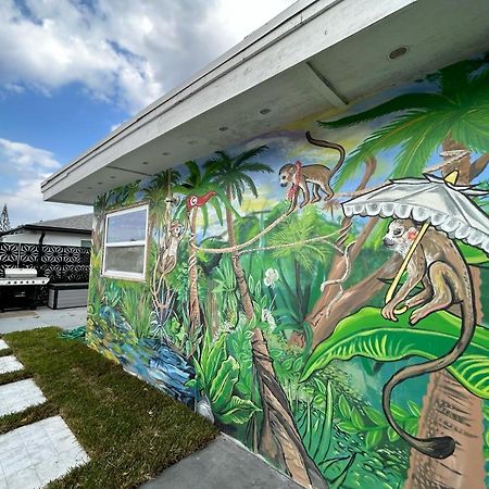 Jungle Cottage With Luxury Pool, Hot Tub And More! Lake Worth Beach Exterior photo