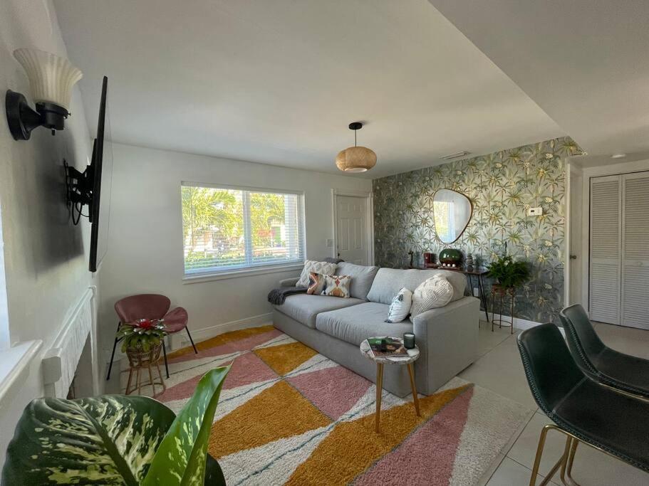 Jungle Cottage With Luxury Pool, Hot Tub And More! Lake Worth Beach Exterior photo